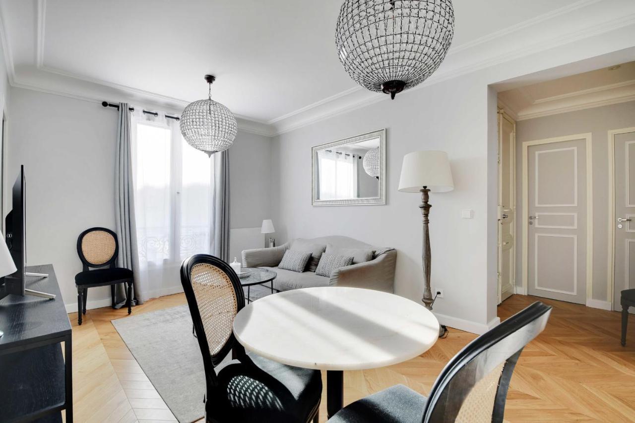 Charming Apartment- 1br4p- Place Victor Hugo * Parijs